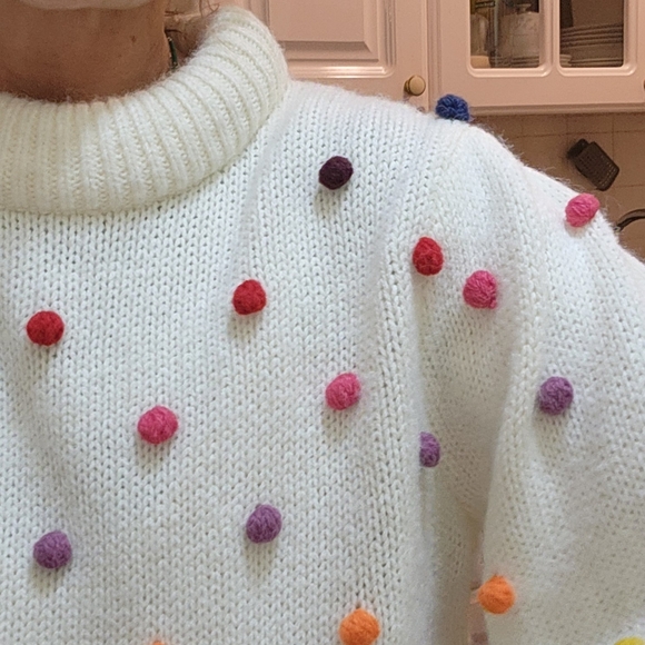 White FARM Sweater with colorful dots, size small. - Picture 4 of 8